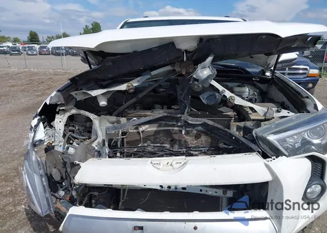 2016 Toyota 4Runner Sr5 z USA, uszkodzony, nr VIN JTEBU5JR6G5293645